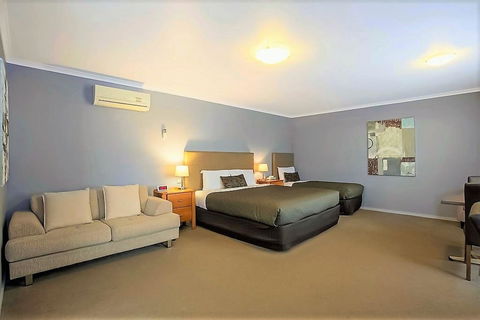 Comfort Inn Warrnambool International - Holiday Sunshine Coast 24