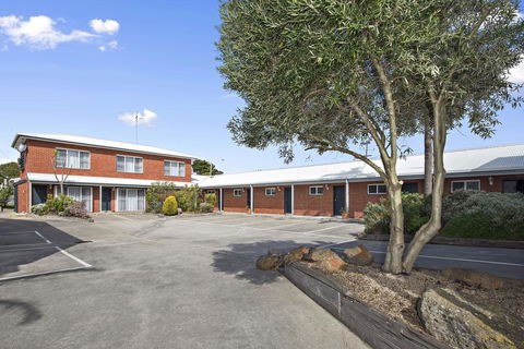 The International Motel Apollo Bay - Sunshine Coast Tourism 4