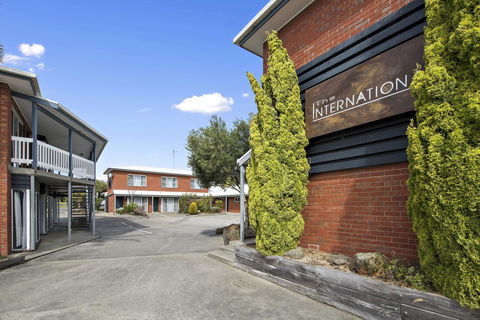 The International Motel Apollo Bay - Sunshine Coast Tourism 3