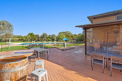 Rural 5 Star Villa\'s With Resort Amenities - Sunshine Coast Tourism 15