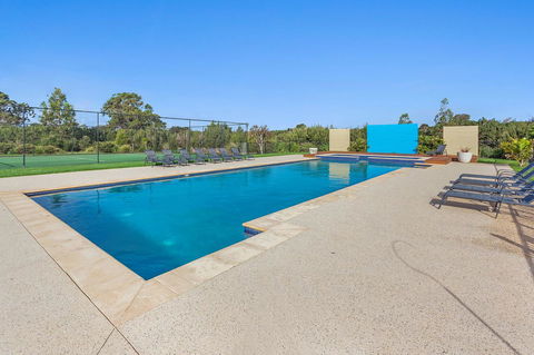 Rural 5 Star Villa\'s With Resort Amenities - Sunshine Coast Tourism 11