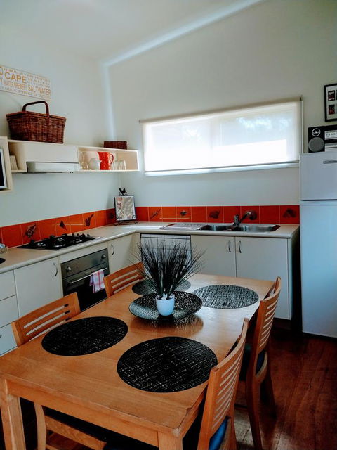 Rural 5 Star Villa\'s With Resort Amenities - Sunshine Coast Tourism 43