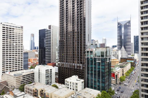 AKOM Melbourne - Holiday Sunshine Coast 0