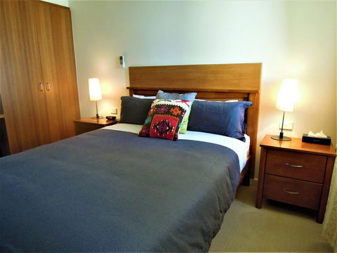 Plough Hotel - Holiday Sunshine Coast 5