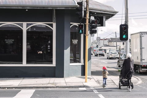 Plough Hotel - Holiday Sunshine Coast 30