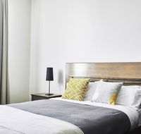 Plough Hotel - Holiday Sunshine Coast