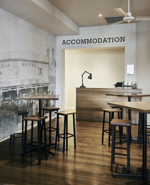 Plough Hotel - Holiday Sunshine Coast 28
