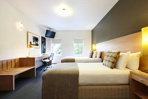 Saint Kilda Beach Hotel - Formerly Rydges St Kilda - Holiday Sunshine Coast 9