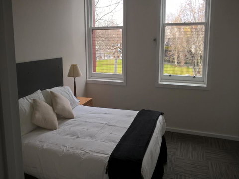 CROWN CENTRAL BUSINESS DISTRICT MOTEL - NO UNDER 18s - Sunshine Coast Tourism 43