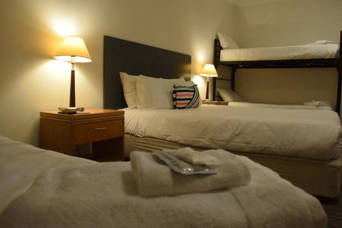 CROWN CENTRAL BUSINESS DISTRICT MOTEL - NO UNDER 18s - Sunshine Coast Tourism 38