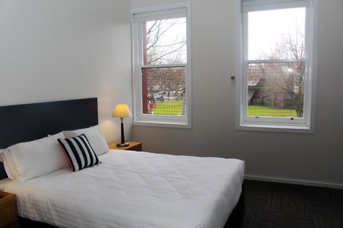 CROWN CENTRAL BUSINESS DISTRICT MOTEL - NO UNDER 18s - Sunshine Coast Tourism 23