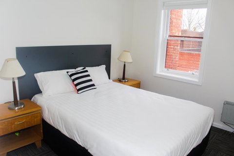 CROWN CENTRAL BUSINESS DISTRICT MOTEL - NO UNDER 18s - Sunshine Coast Tourism 41