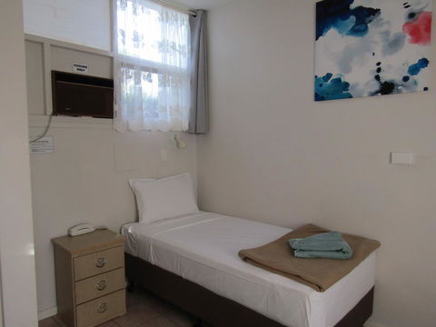 Twin City Motor Inn - Sunshine Coast Tourism 12
