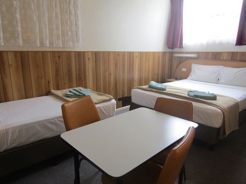 Twin City Motor Inn - Sunshine Coast Tourism 22