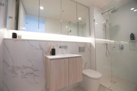 Box Hill 2 Bedroom Apt (La Maison) 02 - Sunshine Coast Tourism 4