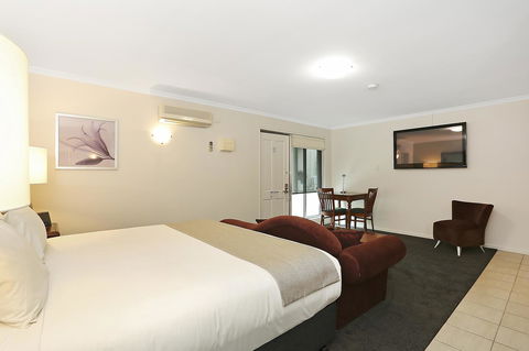 Quality Inn & Suites The Menzies - Sunshine Coast Tourism 38