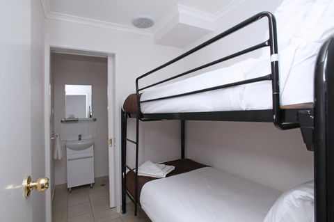 Quality Inn & Suites The Menzies - Sunshine Coast Tourism 27