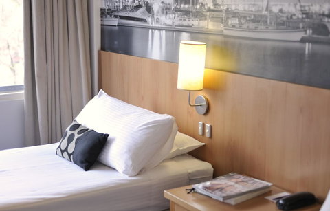 Mercure North Melbourne - Holiday Sunshine Coast 18