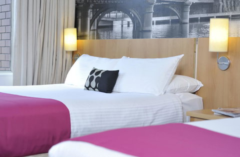 Mercure North Melbourne - Holiday Sunshine Coast 31