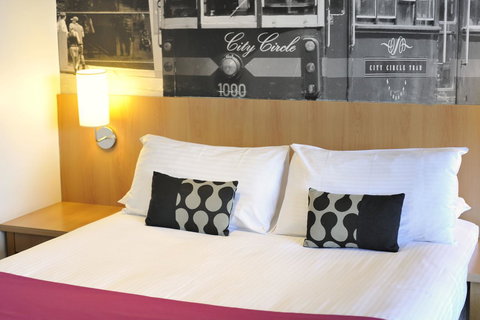 Mercure North Melbourne - Holiday Sunshine Coast 28