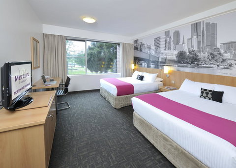 Mercure North Melbourne - Holiday Sunshine Coast 12