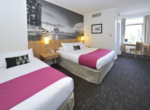 Mercure North Melbourne - Holiday Sunshine Coast 25