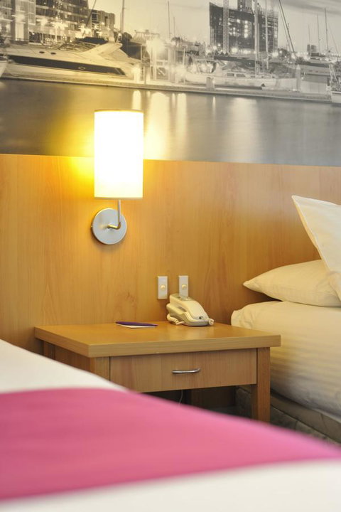 Mercure North Melbourne - Holiday Sunshine Coast 27