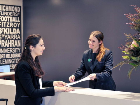 Mercure North Melbourne - Holiday Sunshine Coast 4