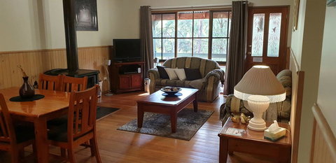 Day Dream Cottage - Sunshine Coast Tourism 10
