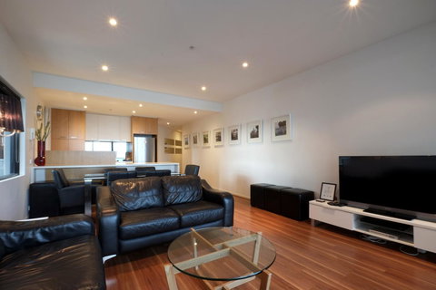 ACD Apartments - Sunshine Coast Tourism 38