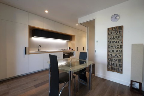 ACD Apartments - Sunshine Coast Tourism 27