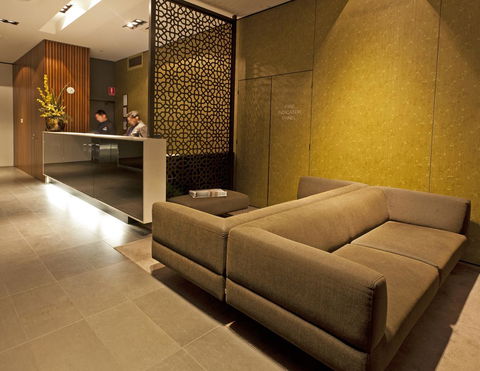 Causeway 353 Hotel - Sunshine Coast Tourism 13