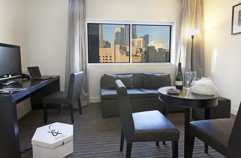 Causeway 353 Hotel - Sunshine Coast Tourism 36