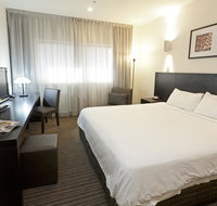 Causeway 353 Hotel - Sunshine Coast Tourism