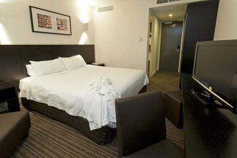 Causeway 353 Hotel - Sunshine Coast Tourism 30