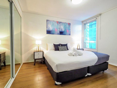 Premier Stays Melbourne - Holiday Sunshine Coast 2