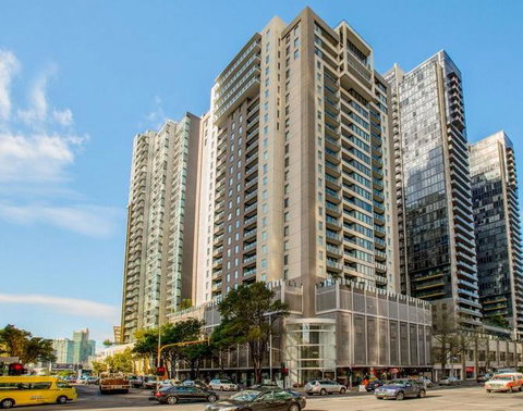 Premier Stays Melbourne - Holiday Sunshine Coast 15