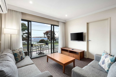 Quality Hotel Bayside Geelong - Sunshine Coast Tourism 1