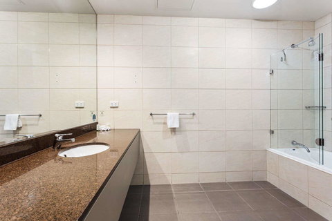 Quality Hotel Bayside Geelong - Sunshine Coast Tourism 15