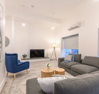 Unique 3 Bedroom Central CBD Townhouse - Sunshine Coast Tourism
