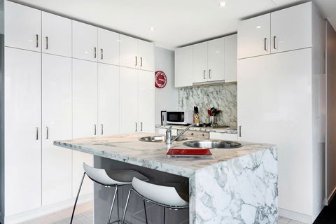 Docklands Executive Apartments - Melbourne - Holiday Sunshine Coast 5
