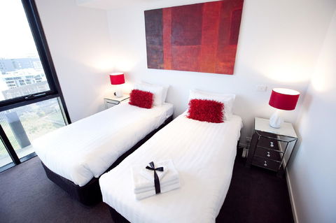 Docklands Executive Apartments - Melbourne - Holiday Sunshine Coast 8