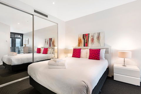 Docklands Executive Apartments - Melbourne - Holiday Sunshine Coast 25