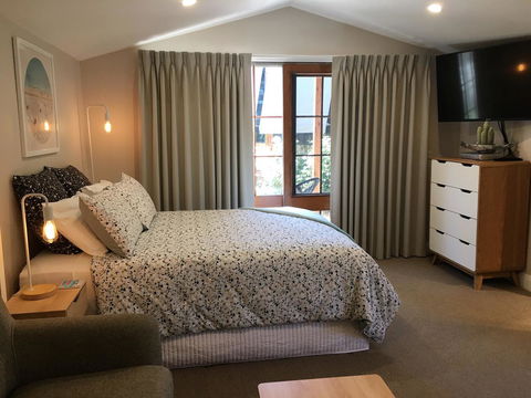 The Cosy Bungalow - Sunshine Coast Tourism 5