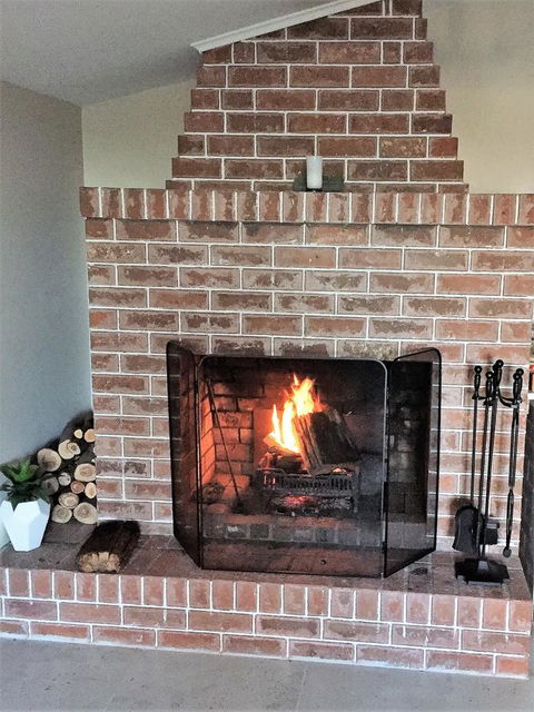 The Cosy Bungalow - Sunshine Coast Tourism 6