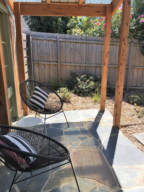 The Cosy Bungalow - Sunshine Coast Tourism 12