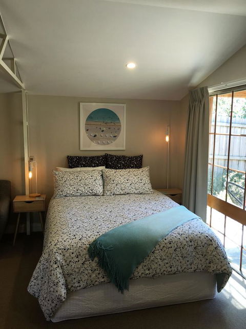 The Cosy Bungalow - Sunshine Coast Tourism 4