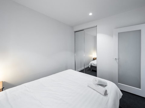 Melstay On Eporo Tower - Sunshine Coast Tourism 13