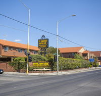 St Georges Motor Inn - Holiday Sunshine Coast