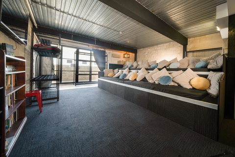 Summer House Melbourne - Holiday Sunshine Coast 5